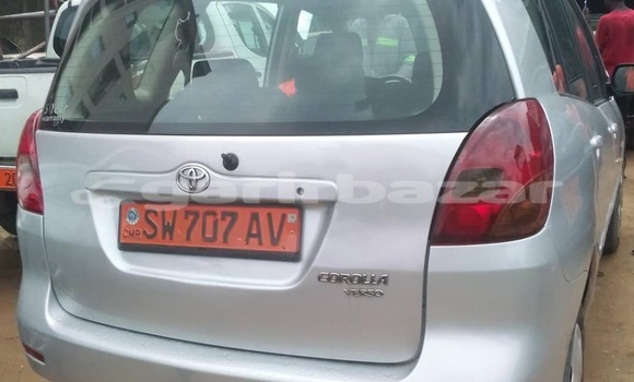 Sayi Na hannu Toyota Corolla Verso Sauran Mota in Douala a Ƙasar Kamaru Sayi Na hannu Toyota Corolla Verso Sauran Mota in Douala a Ƙasar Kamaru