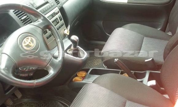 Sayi Na hannu Toyota Corolla Verso Sauran Mota in Douala a Ƙasar Kamaru Sayi Na hannu Toyota Corolla Verso Sauran Mota in Douala a Ƙasar Kamaru