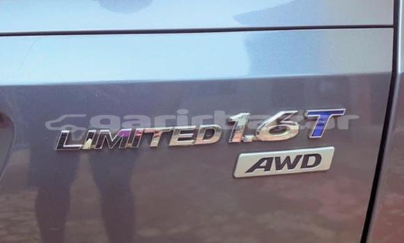 Sayi Imported Hyundai Tucson Azurfa Mota in Douala a Ƙasar Kamaru Sayi Imported Hyundai Tucson Azurfa Mota in Douala a Ƙasar Kamaru