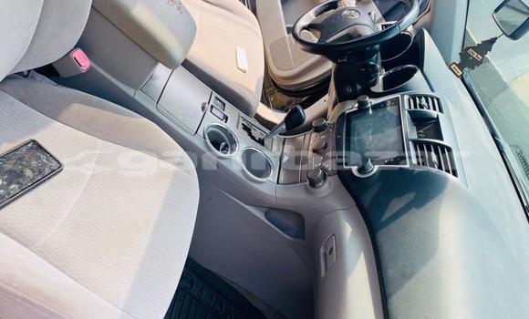 Sayi Imported Toyota Highlander Blue Mota in Douala a Ƙasar Kamaru Sayi Imported Toyota Highlander Blue Mota in Douala a Ƙasar Kamaru