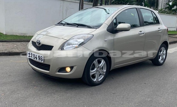 Sayi Sabo Toyota Yaris Sauran Mota in Yaounde a Babban Kamaru