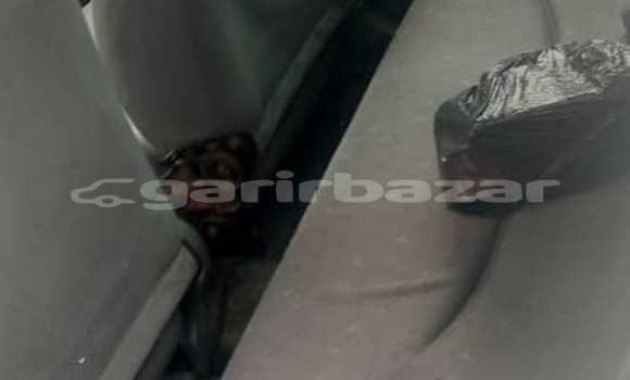 Acheter Occasion Voiture Toyota Yaris Blanc à Douala, Littoral Cameroon Acheter Occasion Voiture Toyota Yaris Blanc à Douala, Littoral Cameroon