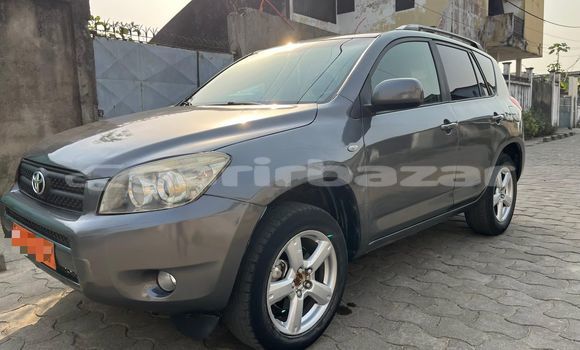 Acheter Occasion Voiture Toyota RAV4 Noir à Douala, Littoral Cameroon Acheter Occasion Voiture Toyota RAV4 Noir à Douala, Littoral Cameroon