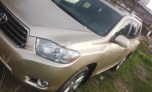 Buy Import Toyota Highlander Other Car in Douala in Littoral Cameroon Buy Import Toyota Highlander Other Car in Douala in Littoral Cameroon