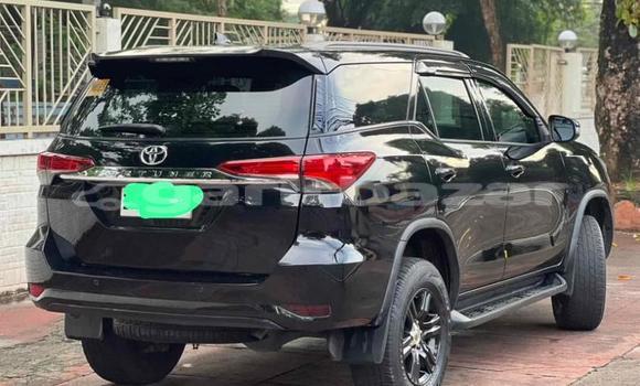 Acheter Neuf Voiture Toyota Fortuner Noir à Douala, Littoral Cameroon Acheter Neuf Voiture Toyota Fortuner Noir à Douala, Littoral Cameroon