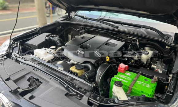 Acheter Neuf Voiture Toyota Fortuner Noir à Douala, Littoral Cameroon Acheter Neuf Voiture Toyota Fortuner Noir à Douala, Littoral Cameroon