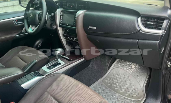 Acheter Neuf Voiture Toyota Fortuner Noir à Douala, Littoral Cameroon Acheter Neuf Voiture Toyota Fortuner Noir à Douala, Littoral Cameroon