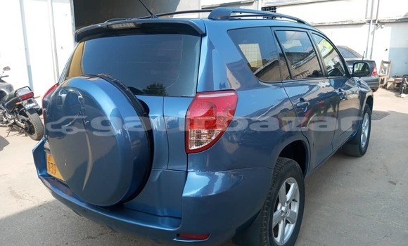 Acheter Occasion Voiture Toyota RAV4 Bleu à Douala, Littoral Cameroon Acheter Occasion Voiture Toyota RAV4 Bleu à Douala, Littoral Cameroon