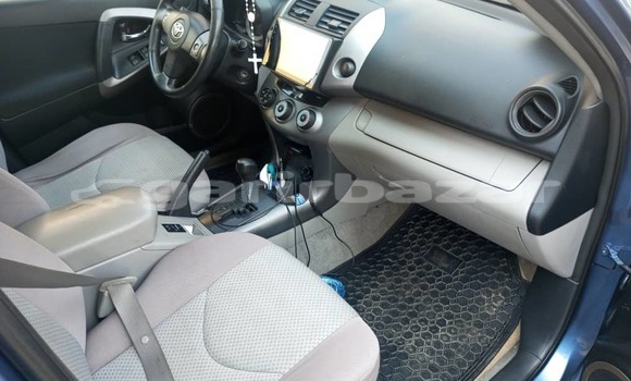 Acheter Occasion Voiture Toyota RAV4 Bleu à Douala, Littoral Cameroon Acheter Occasion Voiture Toyota RAV4 Bleu à Douala, Littoral Cameroon