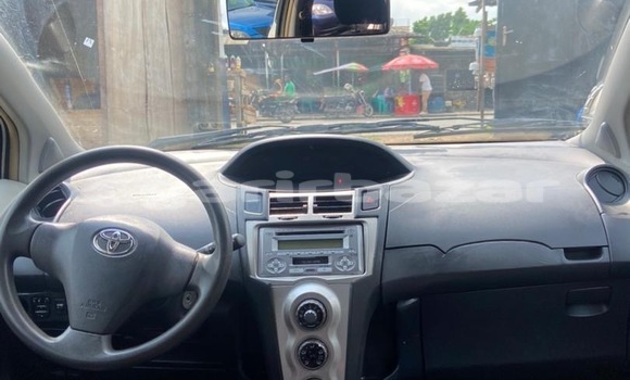 Sayi Sabo Toyota Yaris Sauran Mota in Douala a Ƙasar Kamaru Sayi Sabo Toyota Yaris Sauran Mota in Douala a Ƙasar Kamaru