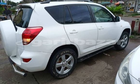 Acheter Occasion Voiture Toyota RAV4 Autre à Yaoundé, Central Cameroon Acheter Occasion Voiture Toyota RAV4 Autre à Yaoundé, Central Cameroon