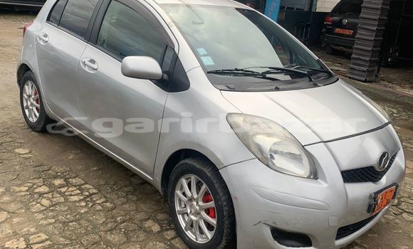 Acheter Occasion Voiture Toyota Vitz Gris à Douala, Littoral Cameroon Acheter Occasion Voiture Toyota Vitz Gris à Douala, Littoral Cameroon