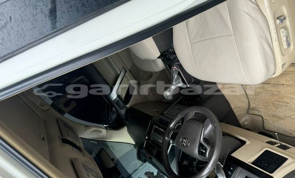 Acheter Neuf Voiture Toyota Prado Blanc à Douala, Littoral Cameroon Acheter Neuf Voiture Toyota Prado Blanc à Douala, Littoral Cameroon