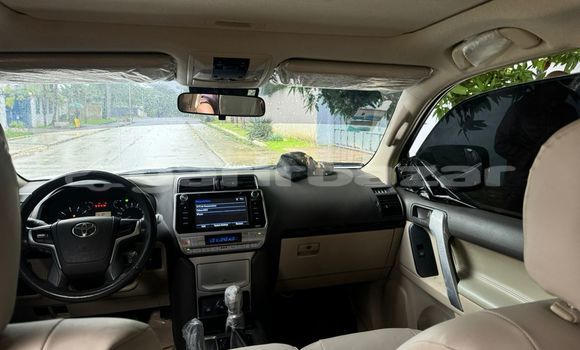 Acheter Neuf Voiture Toyota Prado Blanc à Douala, Littoral Cameroon Acheter Neuf Voiture Toyota Prado Blanc à Douala, Littoral Cameroon