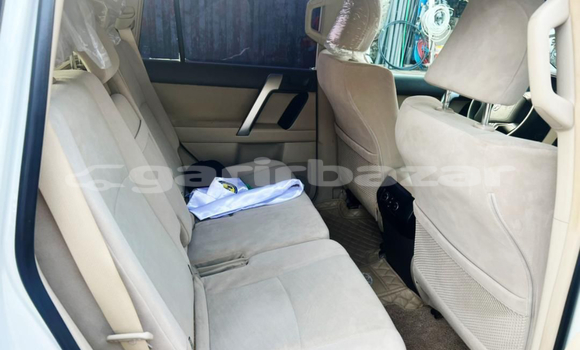 Acheter Neuf Voiture Toyota Prado Blanc à Douala, Littoral Cameroon Acheter Neuf Voiture Toyota Prado Blanc à Douala, Littoral Cameroon