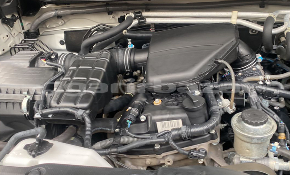 Acheter Neuf Voiture Toyota Prado Blanc à Douala, Littoral Cameroon Acheter Neuf Voiture Toyota Prado Blanc à Douala, Littoral Cameroon