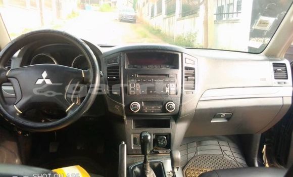 Sayi Na hannu Mitsubishi Pajero Sport Black Mota in Yaounde a Babban Kamaru Sayi Na hannu Mitsubishi Pajero Sport Black Mota in Yaounde a Babban Kamaru