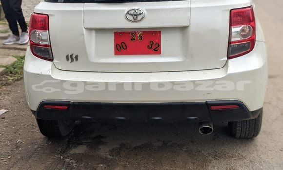 Acheter Import Voiture Toyota IST Blanc à Douala, Littoral Cameroon Acheter Import Voiture Toyota IST Blanc à Douala, Littoral Cameroon