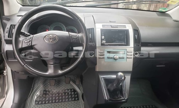 Acheter Import Voiture Toyota Corolla Gris à Douala, Littoral Cameroon Acheter Import Voiture Toyota Corolla Gris à Douala, Littoral Cameroon