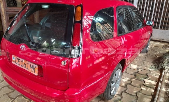 Acheter Occasion Voiture Toyota Corolla Rouge à Yaoundé, Central Cameroon Acheter Occasion Voiture Toyota Corolla Rouge à Yaoundé, Central Cameroon