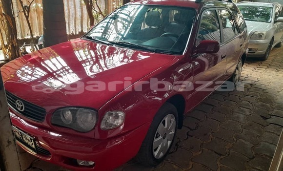 Acheter Occasion Voiture Toyota Corolla Rouge à Yaoundé, Central Cameroon Acheter Occasion Voiture Toyota Corolla Rouge à Yaoundé, Central Cameroon