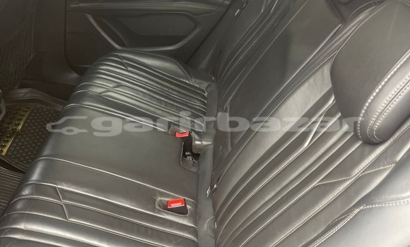 Sayi Na hannu Peugeot 3008 Sauran Mota in Douala a Ƙasar Kamaru Sayi Na hannu Peugeot 3008 Sauran Mota in Douala a Ƙasar Kamaru