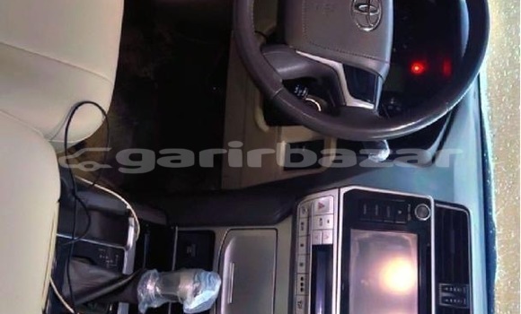 Buy Used Toyota Prado White Car in Douala in Littoral Cameroon Buy Used Toyota Prado White Car in Douala in Littoral Cameroon