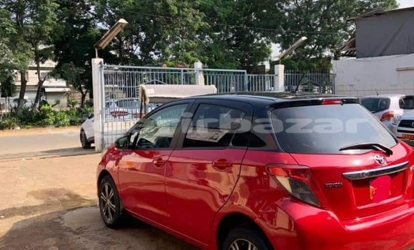 Acheter Occasion Voiture Toyota Yaris Rouge à Douala, Littoral Cameroon