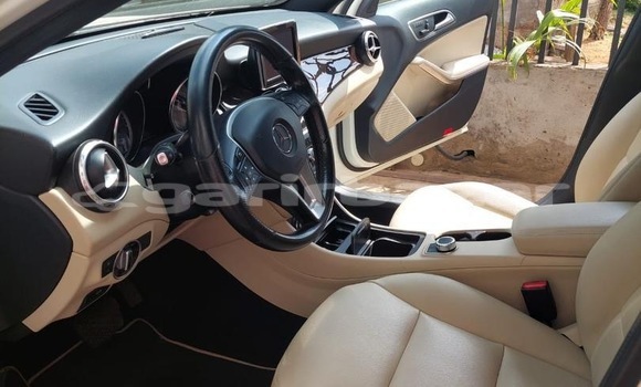 Sayi Sabo Mercedes‒Benz GLA-klasse White Mota in Yaounde a Babban Kamaru Sayi Sabo Mercedes‒Benz GLA-klasse White Mota in Yaounde a Babban Kamaru