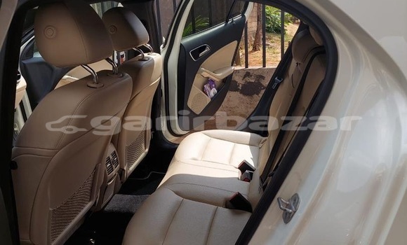 Sayi Sabo Mercedes‒Benz GLA-klasse White Mota in Yaounde a Babban Kamaru Sayi Sabo Mercedes‒Benz GLA-klasse White Mota in Yaounde a Babban Kamaru