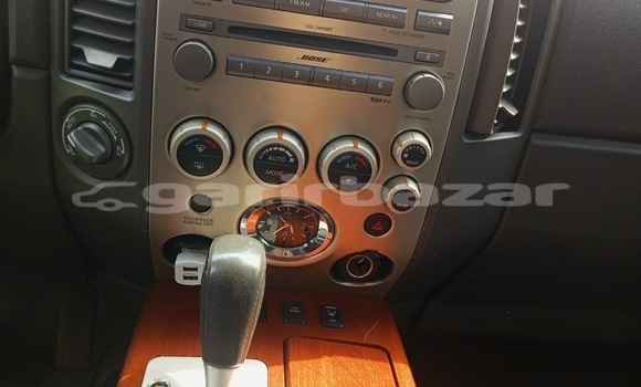 Sayi Na hannu Infiniti QX4 Azurfa Mota in Douala a Ƙasar Kamaru Sayi Na hannu Infiniti QX4 Azurfa Mota in Douala a Ƙasar Kamaru