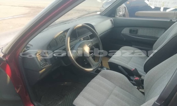 Acheter Occasion Voiture Toyota Corolla Rouge à Yaoundé, Central Cameroon Acheter Occasion Voiture Toyota Corolla Rouge à Yaoundé, Central Cameroon