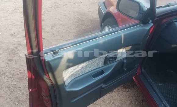 Acheter Occasion Voiture Toyota Corolla Rouge à Yaoundé, Central Cameroon Acheter Occasion Voiture Toyota Corolla Rouge à Yaoundé, Central Cameroon