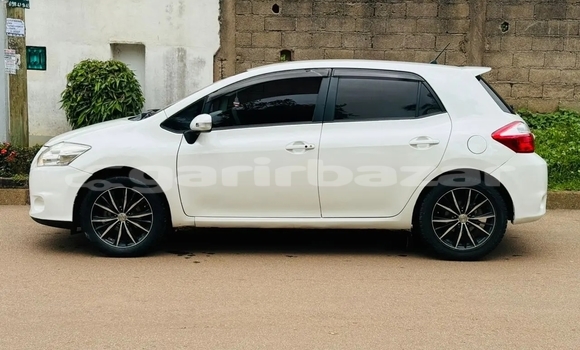Acheter Occasion Voiture Toyota Auris Blanc à Yaoundé, Central Cameroon Acheter Occasion Voiture Toyota Auris Blanc à Yaoundé, Central Cameroon