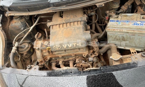 Sayi Na hannu Toyota Yaris Black Mota in Yaounde a Babban Kamaru Sayi Na hannu Toyota Yaris Black Mota in Yaounde a Babban Kamaru