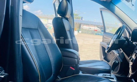 Sayi Sabo Hyundai Santa Fe Black Mota in Douala a Ƙasar Kamaru Sayi Sabo Hyundai Santa Fe Black Mota in Douala a Ƙasar Kamaru