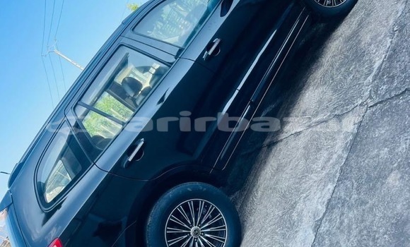 Sayi Sabo Hyundai Santa Fe Black Mota in Douala a Ƙasar Kamaru Sayi Sabo Hyundai Santa Fe Black Mota in Douala a Ƙasar Kamaru