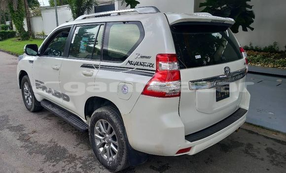 Acheter Import Voiture Toyota Land Cruiser Prado Blanc à Douala, Littoral Cameroon Acheter Import Voiture Toyota Land Cruiser Prado Blanc à Douala, Littoral Cameroon