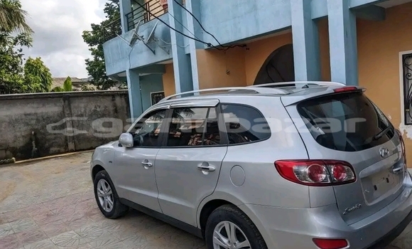 Buy Used Hyundai Santa Fe Silver Car in Douala in Littoral Cameroon Buy Used Hyundai Santa Fe Silver Car in Douala in Littoral Cameroon