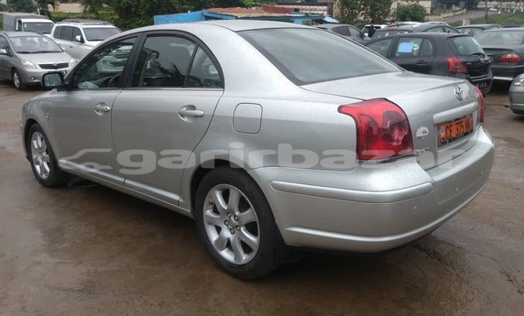 Acheter Occasion Voiture Toyota Avensis Gris à Yaoundé, Central Cameroon Acheter Occasion Voiture Toyota Avensis Gris à Yaoundé, Central Cameroon