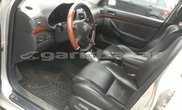 Acheter Occasion Voiture Toyota Avensis Gris à Yaoundé, Central Cameroon Acheter Occasion Voiture Toyota Avensis Gris à Yaoundé, Central Cameroon