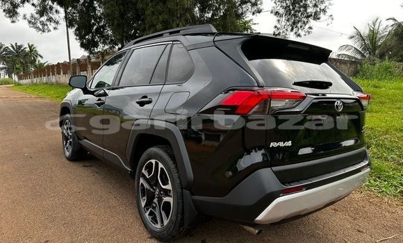 Acheter Occasion Voiture Toyota RAV4 Autre à Yaoundé, Central Cameroon Acheter Occasion Voiture Toyota RAV4 Autre à Yaoundé, Central Cameroon