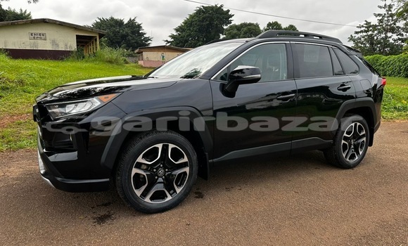 Acheter Occasion Voiture Toyota RAV4 Autre à Yaoundé, Central Cameroon Acheter Occasion Voiture Toyota RAV4 Autre à Yaoundé, Central Cameroon