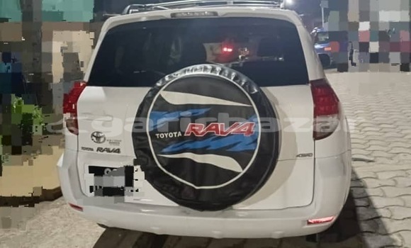 Buy Used Toyota RAV4 White Car in Douala in Littoral Cameroon Buy Used Toyota RAV4 White Car in Douala in Littoral Cameroon