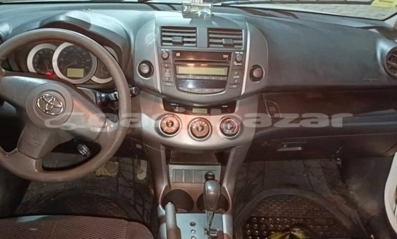 Acheter Occasion Voiture Toyota RAV4 Blanc à Douala, Littoral Cameroon Acheter Occasion Voiture Toyota RAV4 Blanc à Douala, Littoral Cameroon