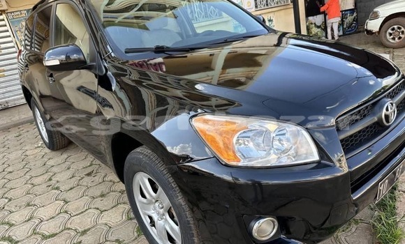 Acheter Occasion Voiture Toyota RAV4 Noir à Yaoundé, Central Cameroon Acheter Occasion Voiture Toyota RAV4 Noir à Yaoundé, Central Cameroon