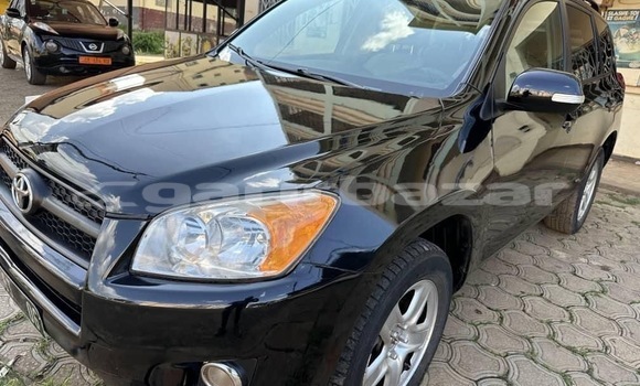 Acheter Occasion Voiture Toyota RAV4 Noir à Yaoundé, Central Cameroon Acheter Occasion Voiture Toyota RAV4 Noir à Yaoundé, Central Cameroon