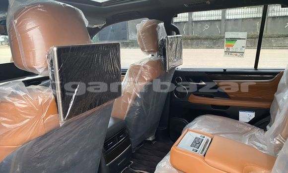 Buy Import Lexus LX 570 Green Car in Douala in Littoral Cameroon Buy Import Lexus LX 570 Green Car in Douala in Littoral Cameroon