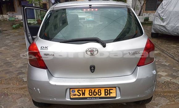 Sayi Na hannu Toyota Yaris Azurfa Mota in Douala a Ƙasar Kamaru Sayi Na hannu Toyota Yaris Azurfa Mota in Douala a Ƙasar Kamaru