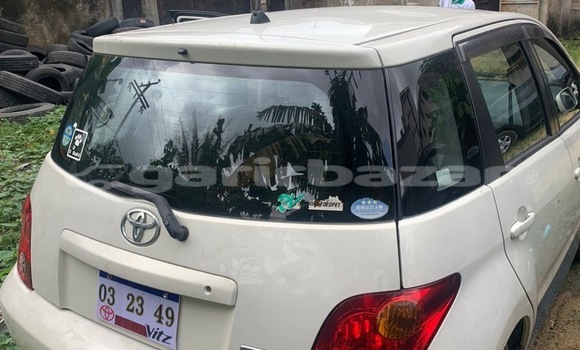 Acheter Occasion Voiture Toyota IST Blanc à Douala, Littoral Cameroon Acheter Occasion Voiture Toyota IST Blanc à Douala, Littoral Cameroon